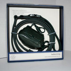 Southern Living Vegan Croco Leather Leash with Waste Bag Carrier in Ivy #L-CROC-